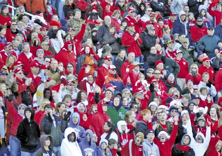 Morrison_Crowd.tif